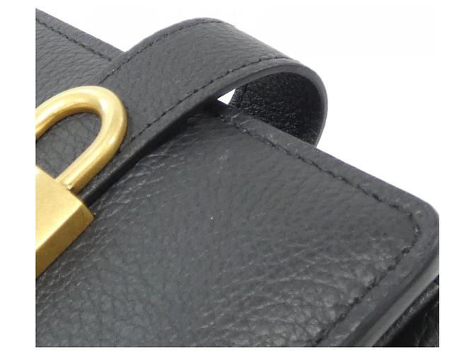 Billetera Compacta Lowkey Louis Vuitton Negro - vista 4