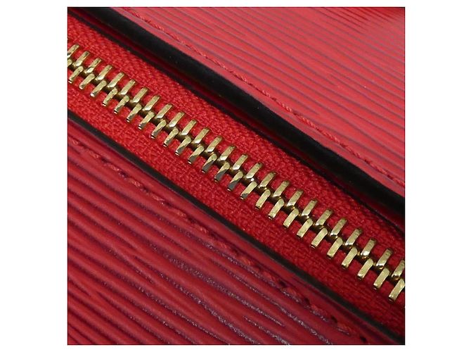 Borsa Soufflot Epi Louis Vuitton Rosso - vista 5