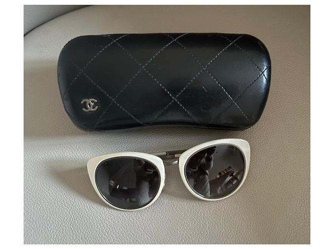 Chanel Runde Sonnenbrille Dunkelgrau und Elfenbeinbeige Größe 50 Anthrazitgrau - Ansicht 6