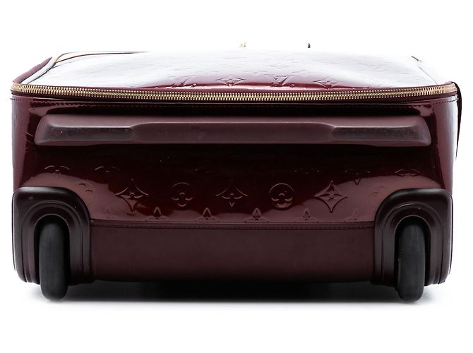 Louis Vuitton Rosso Monogram Vernis Pegase 45 Bordò - vista 3