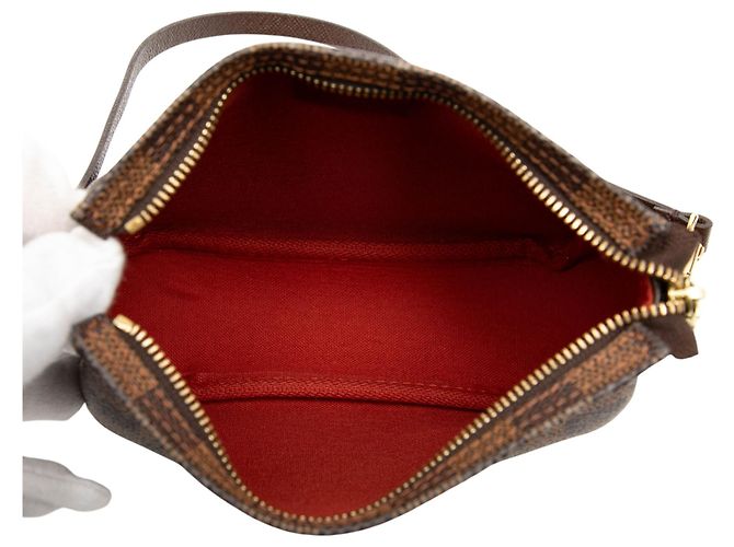 Trousse Pochette Damier Ebene Marrom Louis Vuitton - vista 4