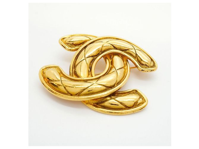 Timeless Spilla Matelassé Coco Mark di Chanel D'oro - vista 2