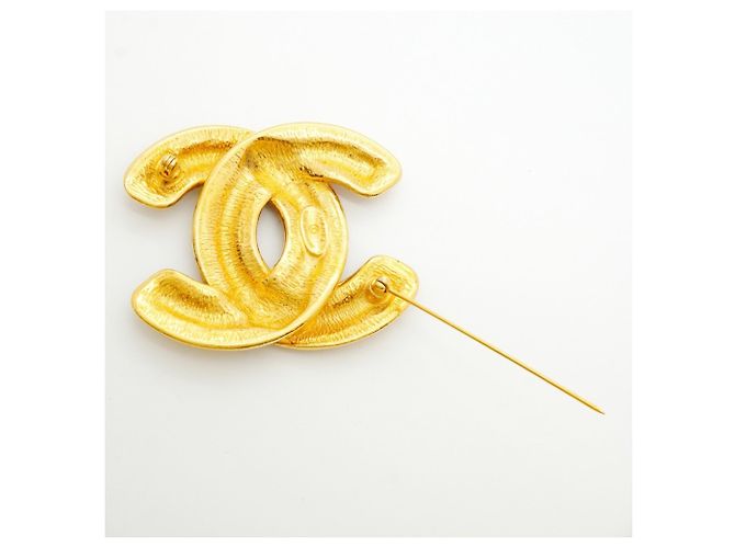 Timeless Spilla Matelassé Coco Mark di Chanel D'oro - vista 7
