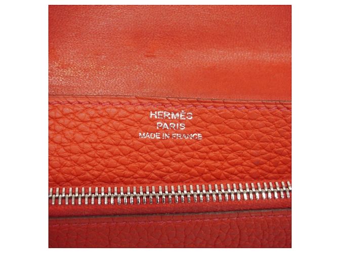 Billetera Compacta Dogon de Hermès en Rouge Vif Roja - vista 4