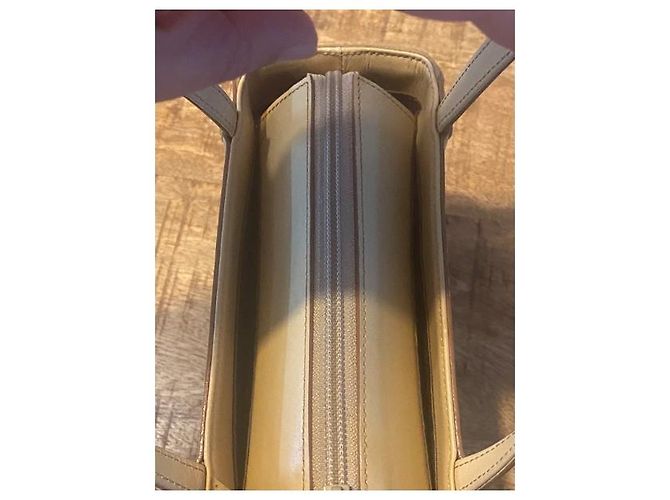 Borsa a mano Burberry in pelle beige - vista 6