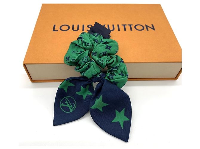 Scrunchie in seta Monogram Star di Louis Vuitton - vista 6