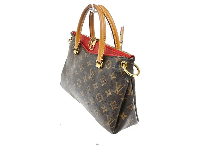 Borsa Pallas in tela Monogram con pelle BB di Louis Vuitton Marrone - vista 3