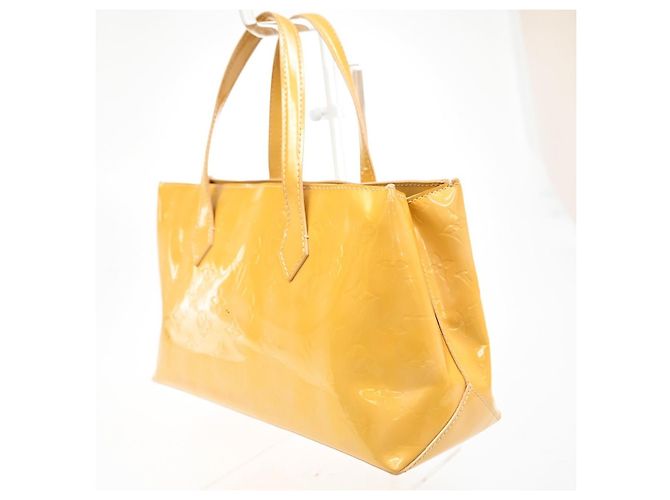 Louis Vuitton Wilshire Monogram Vernis PM Beige - vista 4