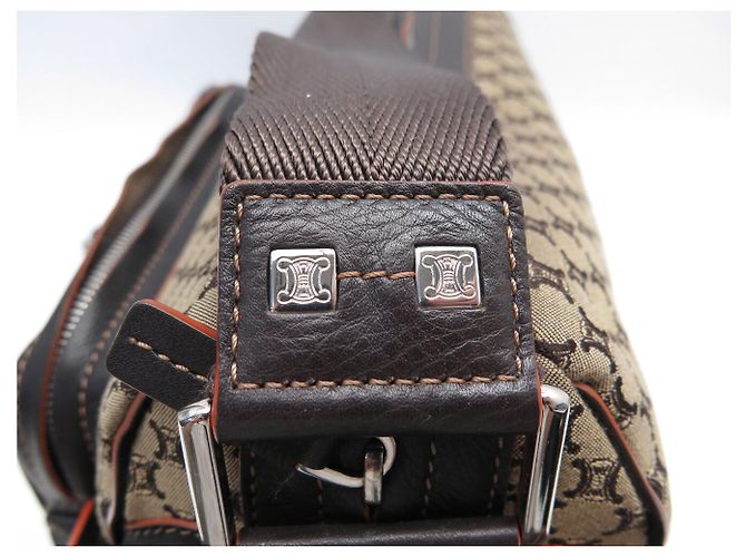 Céline NUOVO BORSA MESSENGER CELINE CAMERA IN TESSUTO JACQUARD TRIOMPHE - vista 10