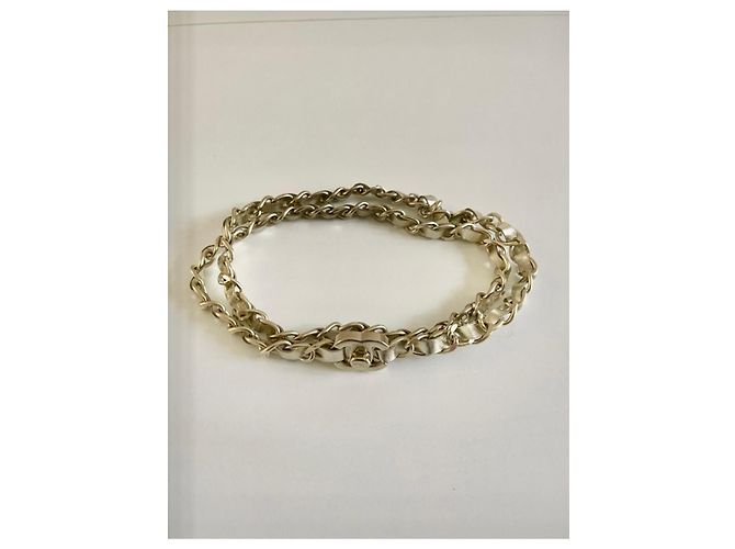 Chanel Collana CC Doppio Giro Pelle Argentata e Catena Oro Argento D'oro - vista 2