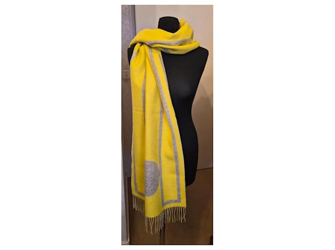 Sciarpa Hermès in Cashmere Giallo Oro - vista 8