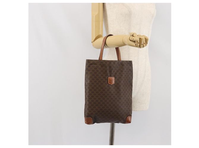 Céline Borsa a mano in tela Macadam CELINE PVC marrone oro Auth 170460 D'oro - vista 20
