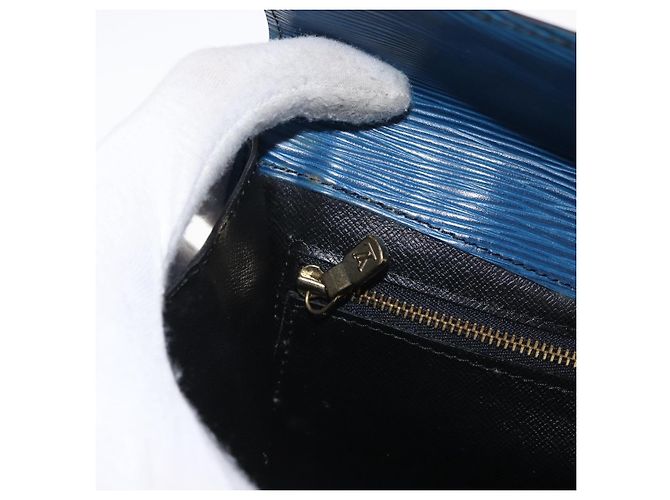 LOUIS VUITTON Clutch Epi Montaigne 23 Blu M52665 LV Auth 171350 - vista 10