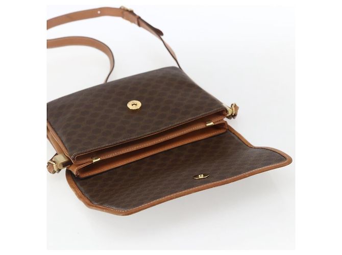 Céline CELINE Macadam Canvas Schultertasche aus PVC-Leder Braun Gold Auth ep13304 Golden - Ansicht 9
