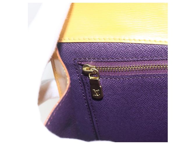 LOUIS VUITTON Clutch Art Déco Epi Giallo M52639 LV Auth 168163 - vista 17