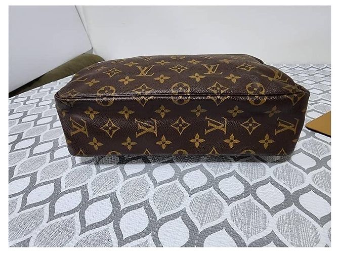 LOUIS VUITTON Trousse Toilette 28 in Tela Monogramma Marrone - vista 4