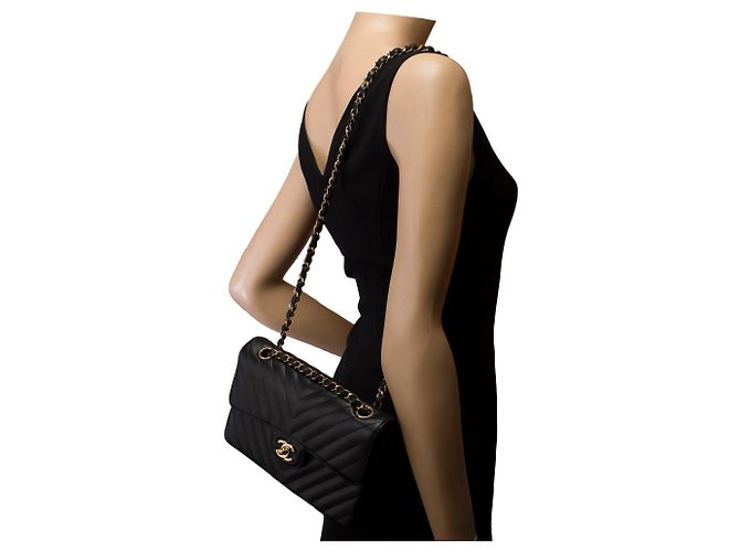 Sac CHANEL Timeless/Classique en Cuir Noir - 103317 - vue 13