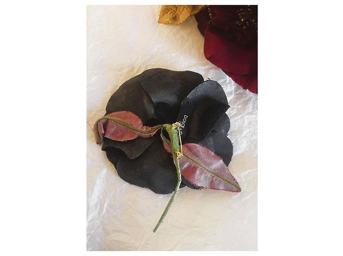 Wunderschöne DOLCE & GABBANA Blumenbrosche mit Samtblütenblättern und Blättern Schwarz Grün Haselnuss - Ansicht 2