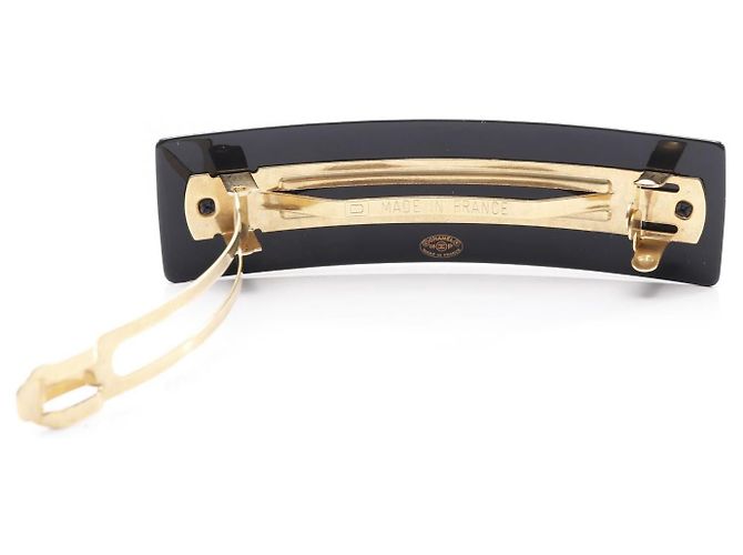 Timeless Fermaglio Coco Mark Matelassé di Chanel Nero - vista 2