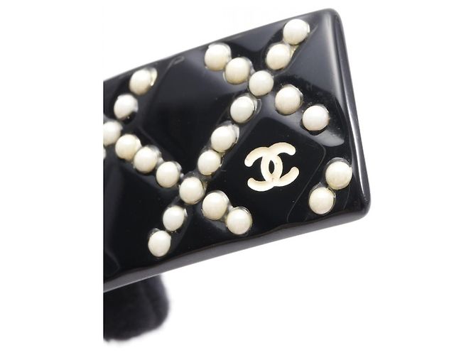 Timeless Fermaglio Coco Mark Matelassé di Chanel Nero - vista 5