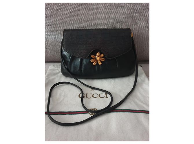 Borsa a spalla Gucci in pelle marrone con chiusura in bambù - vista 10