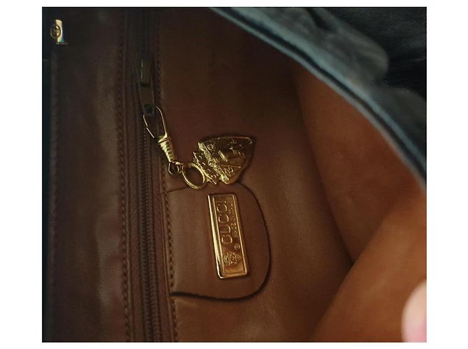 Borsa a spalla Gucci in pelle marrone con chiusura in bambù - vista 5