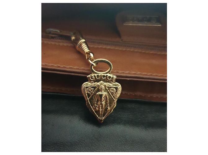 Borsa a spalla Gucci in pelle marrone con chiusura in bambù - vista 6