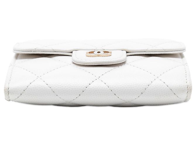 Wallet On Chain Tarjetero de caviar blanco acolchado CC de Chanel con cadena - vista 3