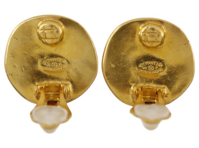 Orecchini rotondi a clip in oro placcato CC dorato di Chanel D'oro - vista 5