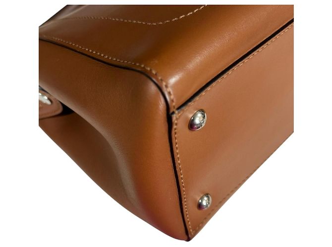 Fendi Dotcom Schultertasche aus Leder Braun - Ansicht 10