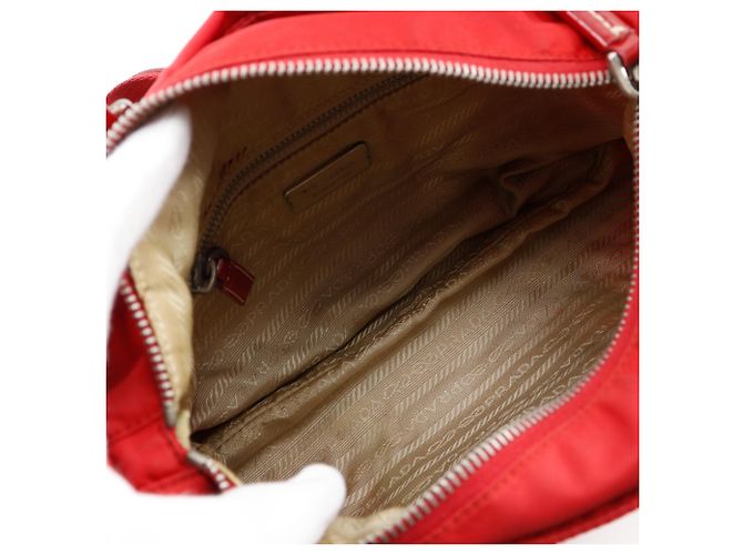 Borsa a spalla in nylon A5 di Prada Rosso - vista 6