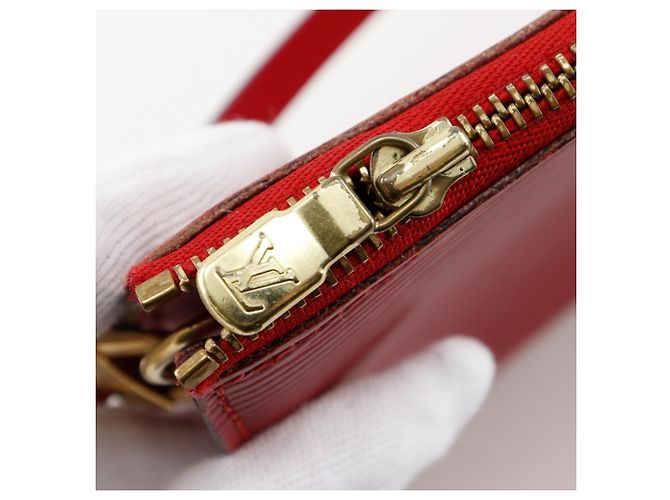 Pochette Accessoires Louis Vuitton Rosso - vista 15