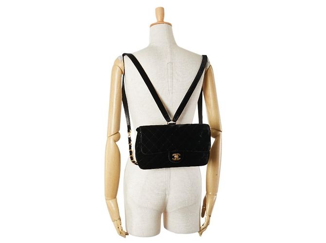 Zaino Chanel Matelassé 25 Coco Mark in velluto nero e pelle - vista 13