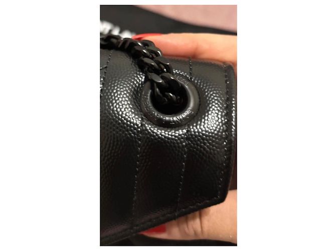 Saint Laurent Borsa Envelope Large in pelle caviar nera Nero - vista 15