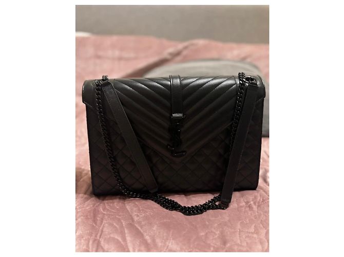 Saint Laurent Borsa Envelope Large in pelle caviar nera Nero - vista 2