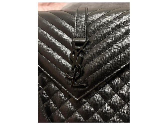 Saint Laurent Borsa Envelope Large in pelle caviar nera Nero - vista 3