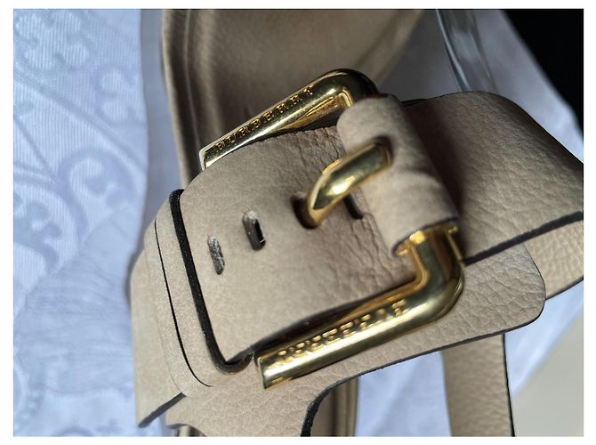 Burberry beigen Leder-Wedges Sandalen Größe 39 - Ansicht 8