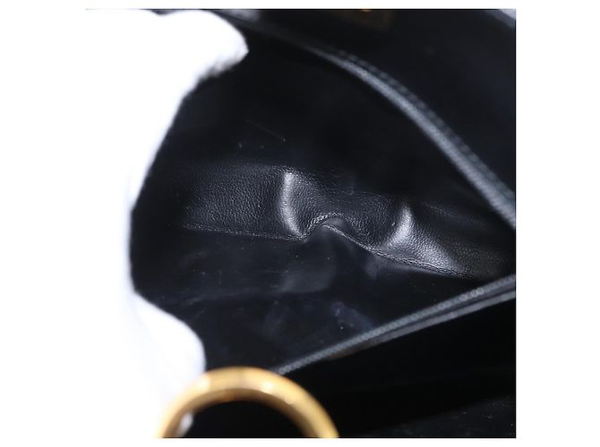 Salvatore Ferragamo Borsa a Spalla Gancini Chain in Pelle Nera Oro Auth 169084 Nero D'oro - vista 11