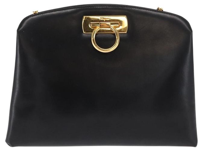 Salvatore Ferragamo Borsa a Spalla Gancini Chain in Pelle Nera Oro Auth 169084 Nero D'oro - vista 13