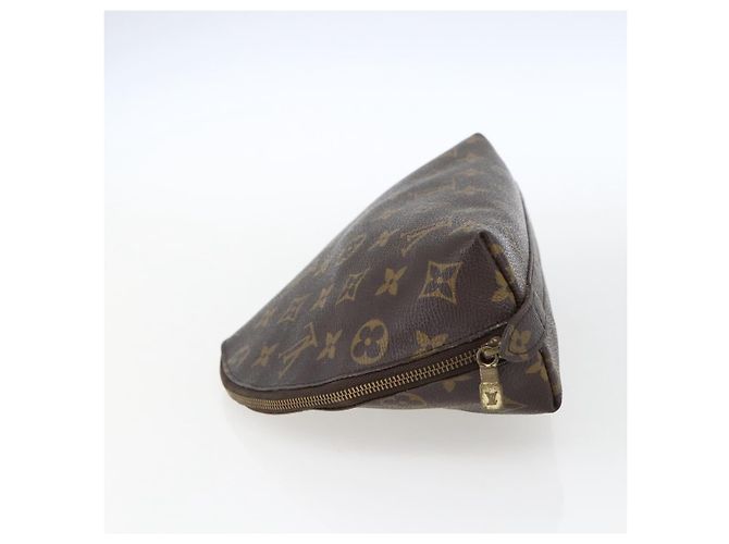 LOUIS VUITTON Pochete Cosmética Demi Ronde Monogram M47520 LV Auth ka2037 Monograma - vista 3