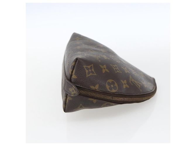 LOUIS VUITTON Pochete Cosmética Demi Ronde Monogram M47520 LV Auth ka2037 Monograma - vista 4