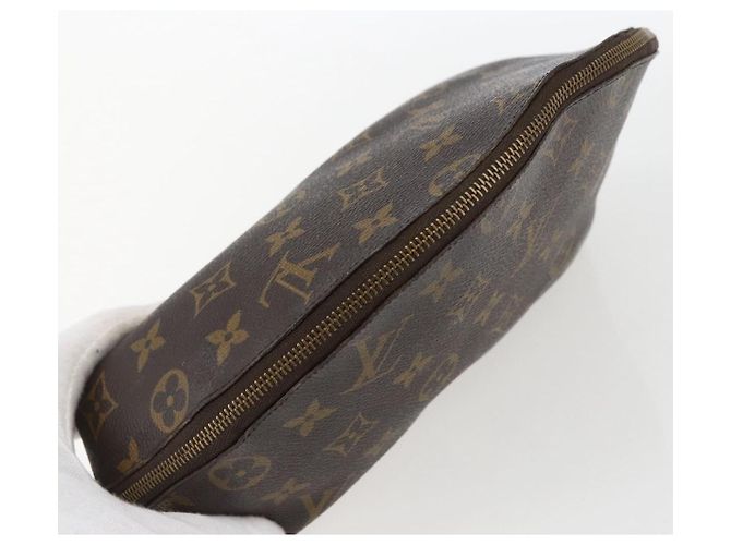 LOUIS VUITTON Pochete Cosmética Demi Ronde Monogram M47520 LV Auth ka2037 Monograma - vista 5