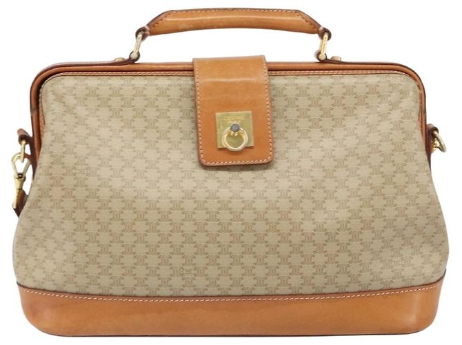 Céline Borsa a mano in tela Macadam CELINE PVC 2in1 Beige Oro Auth 168082 D'oro - vista 13