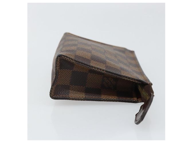 LOUIS VUITTON Poche Toilette 15 Damier Ebene N47548 Auth LV 170802V - vista 3