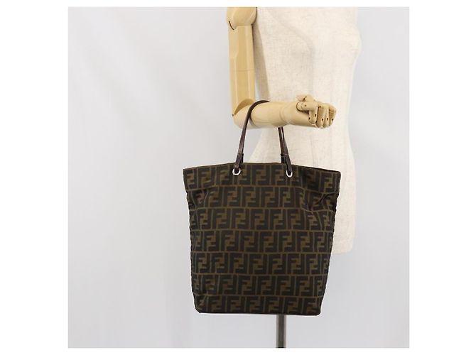 Borsa a mano in tela Zucca FENDI nera e marrone Auth ep13307 Nero - vista 19