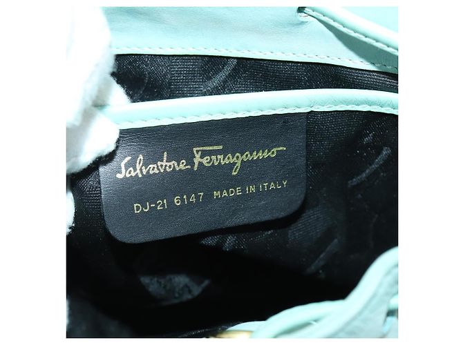 Zaino Gancini in suede verde e oro Salvatore Ferragamo Auth 159843 D'oro - vista 12