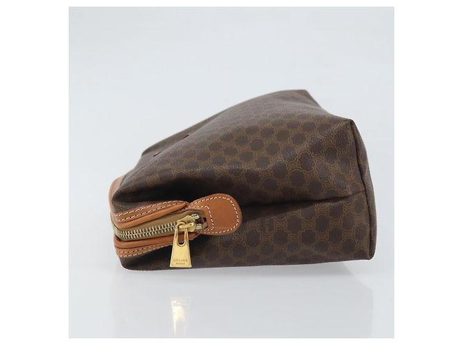 Céline Borsa Clutch in Tela Macadam CELINE PVC Marrone Oro Auth 170470 D'oro - vista 4