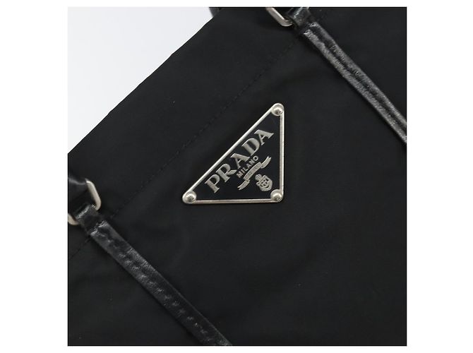 Prada Tote Bag aus schwarzem Nylon mit Silber authentisch 170131 - Ansicht 17