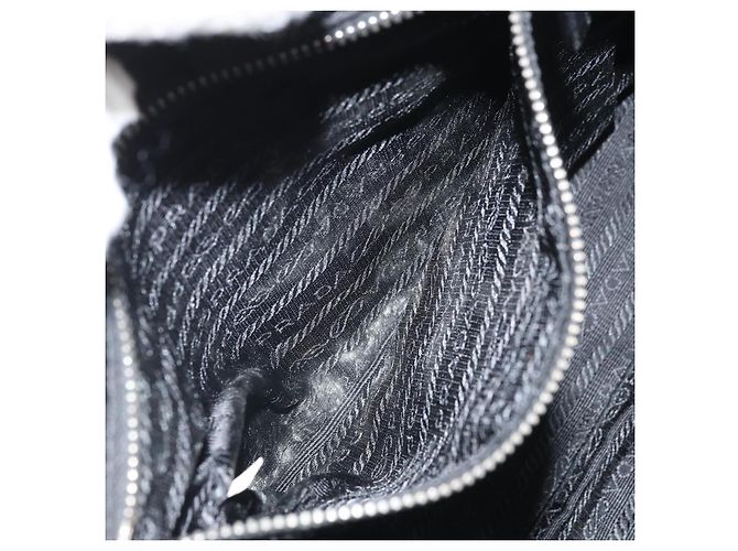 Prada Tote Bag aus schwarzem Nylon mit Silber authentisch 170131 - Ansicht 22