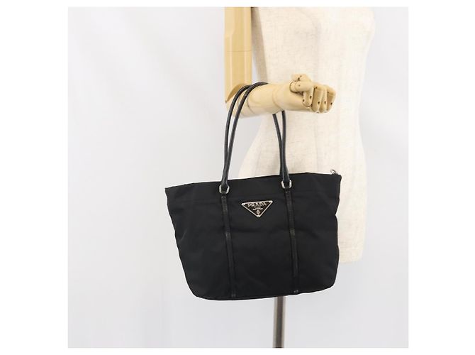 Prada Tote Bag aus schwarzem Nylon mit Silber authentisch 170131 - Ansicht 23